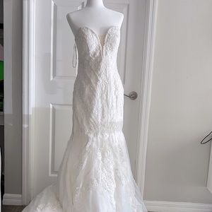 2020 Martina Liana gown, ivory, size 12, new